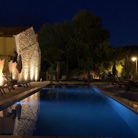 Les Appartements D Artiste De La Villa Du 15 - Restaurant La Maison - Piscine Chauffee Les Eyzies-de-Tayac-Sireuil Kültér fotó