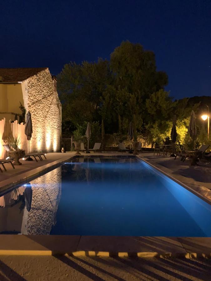 Les Appartements D Artiste De La Villa Du 15 - Restaurant La Maison - Piscine Chauffee Les Eyzies-de-Tayac-Sireuil Kültér fotó